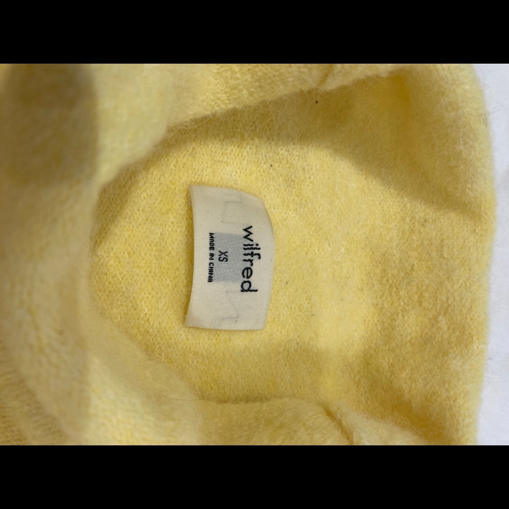 Aritiza Wilfred Lorin Sweater - Picture 4 of 4
